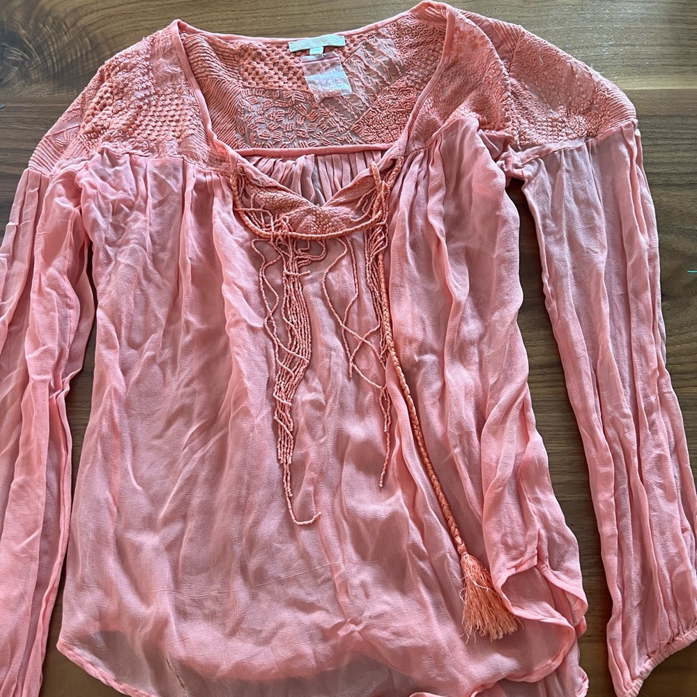 Beautiful gold hawk button up top